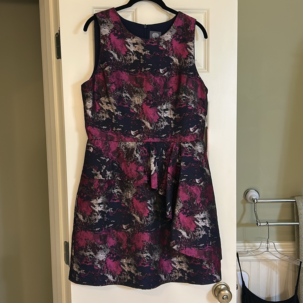 Elegant Pink and Black Sleeveless Dress